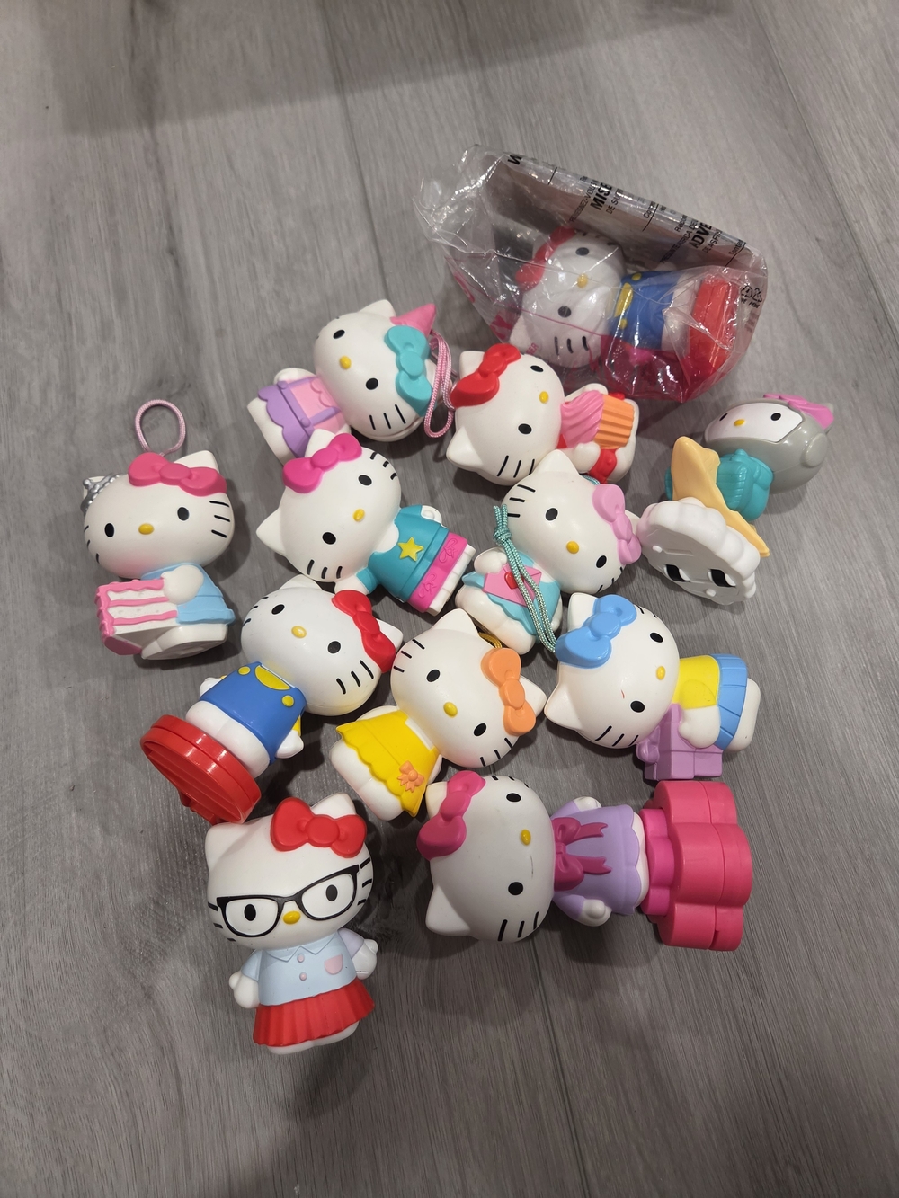 Vintage McDonald’s Hello Kitty Sanrio Toy Figure Mixed Lot